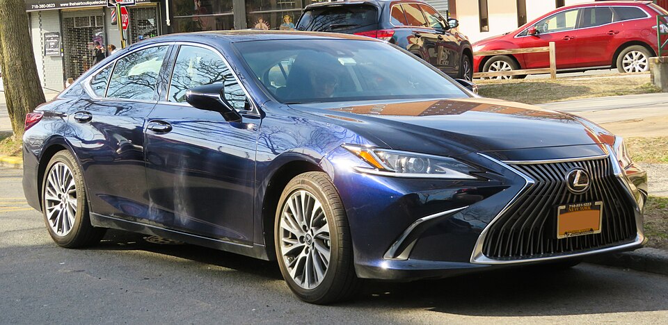 2019 Lexus ES 350 3.5L front 3.20.19