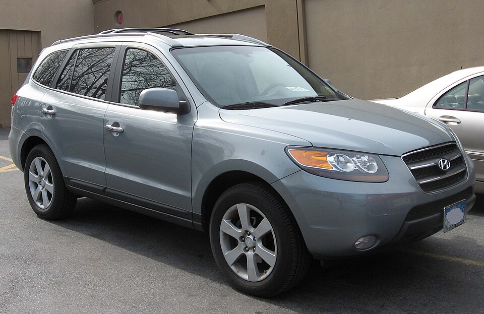 07-Hyundai-Santa-Fe