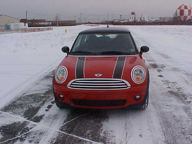2008 MINI Cooper -- NHTSA test 6290 - front