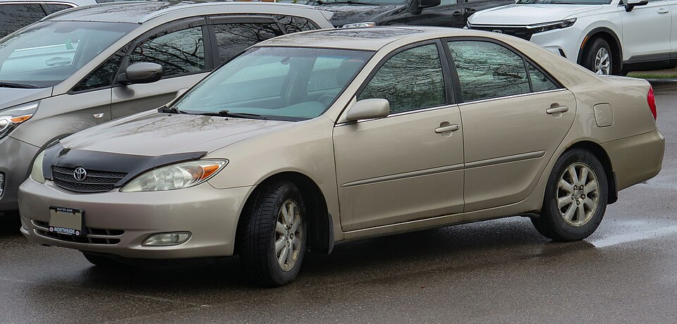 2002 Toyota Camry XLE V6 in Desert Sand Mica, Front Left, 04-30-2023