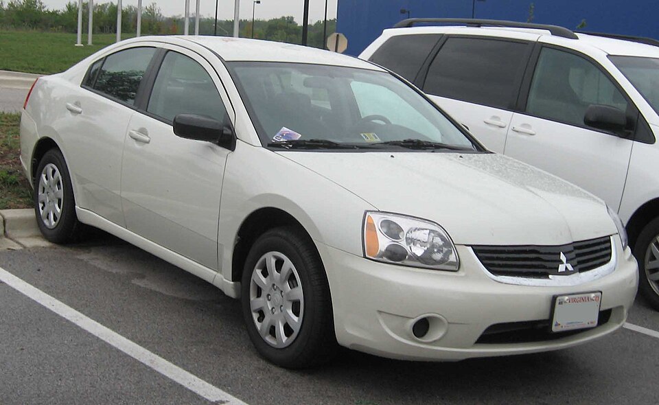 07-Mitsubishi-Galant-ES