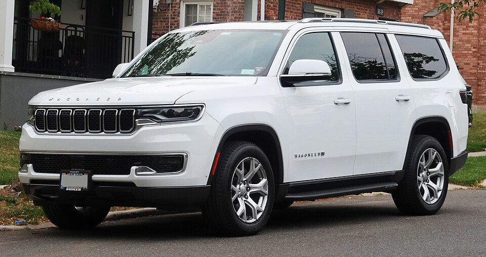 2022 Jeep Wagoneer Series I, front 6.8.23