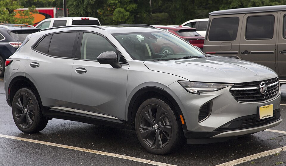 2023 Buick Envision ST Essence in Moonstone Gray Metallic, front right
