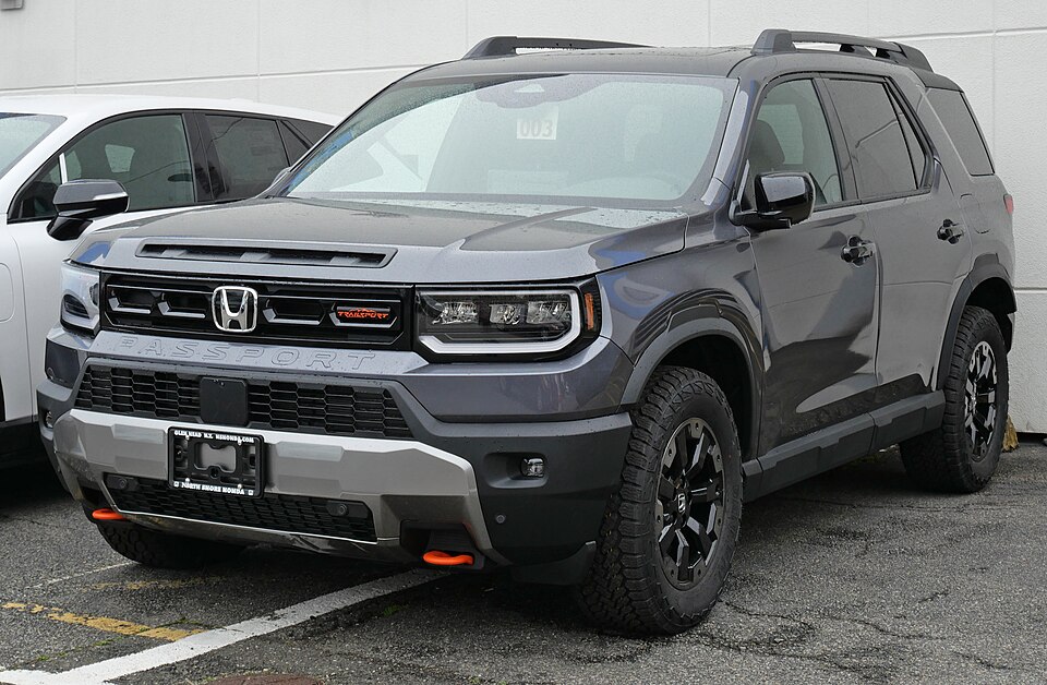 2025 Honda Passport TrailSport, front 4.11.25