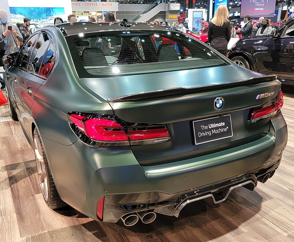 2022 BMW M5 CS
