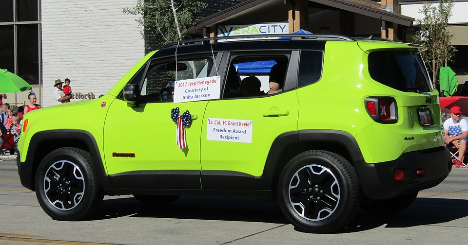 2017 Jeep Renegade (30016489758)