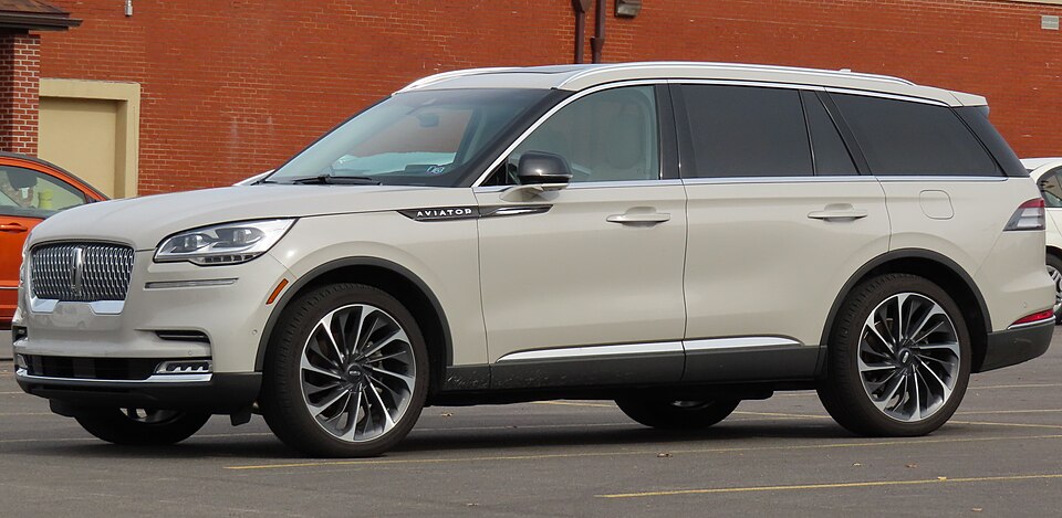 2020 Lincoln Aviator Reserve AWD, front left, 10-28-2022