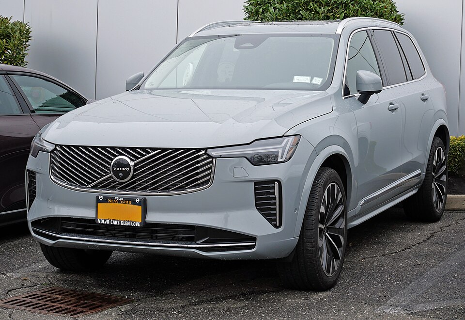 2025 Volvo XC90 (facelift), front 4.11.25