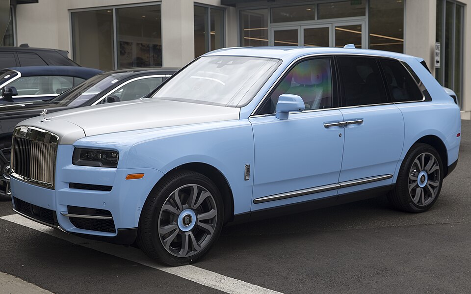2023 Rolls-Royce Cullinan in light blue, front left