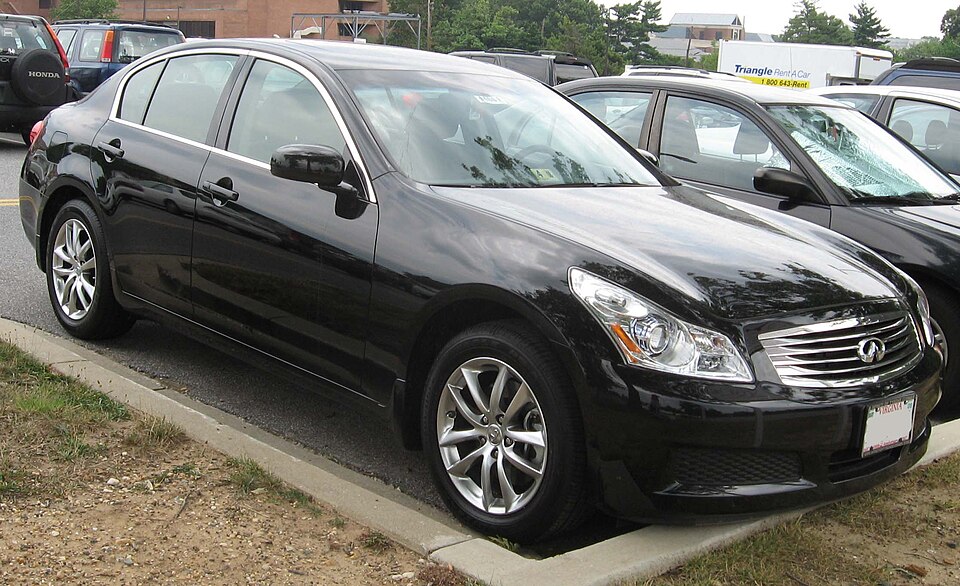 07-Infiniti-G35-sedan