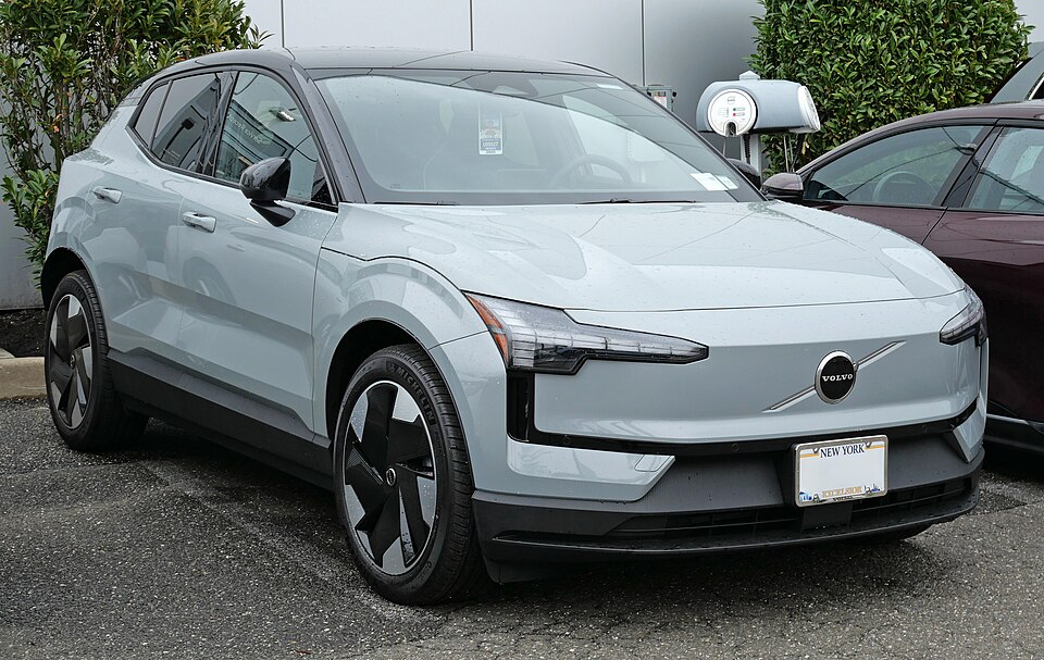 2025 Volvo EX30, front 4.11.25