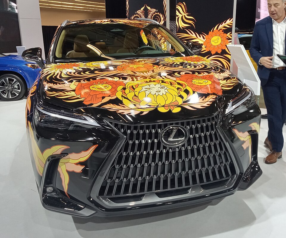 2025 Lexus NX au salon international de l'auto de Montréal 2025