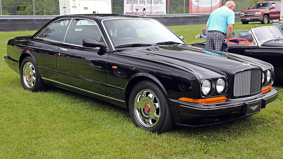 1995 Bentley Continental R, front right (Lime Rock)