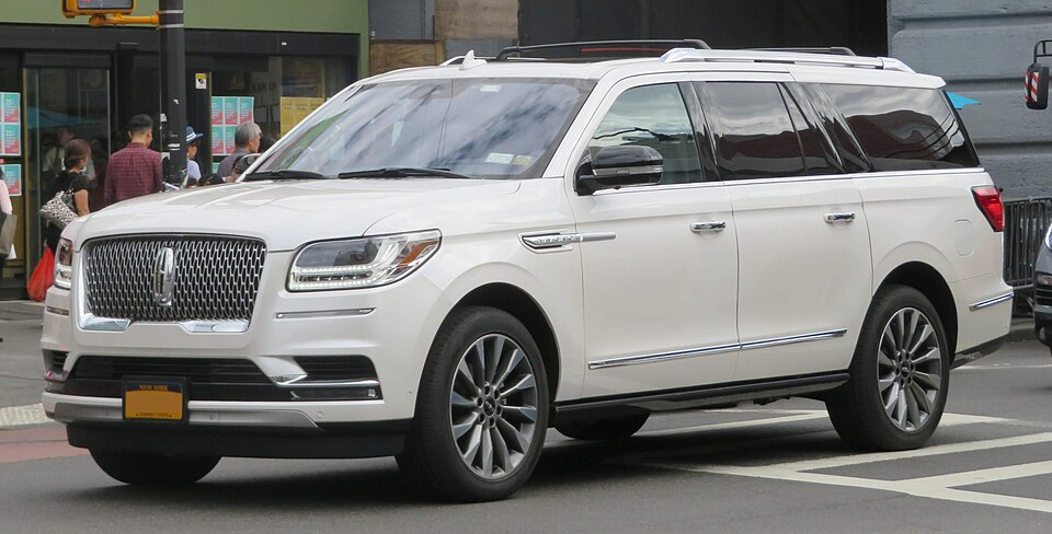 2018 Lincoln Navigator front 9.22.18