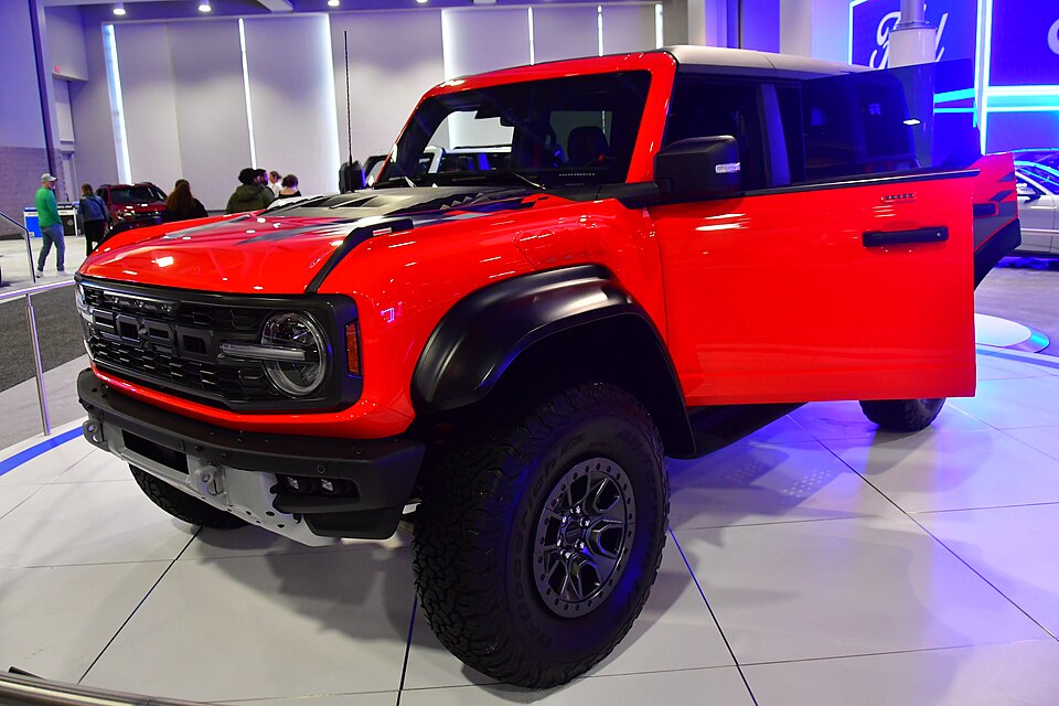 2024 Ford Bronco Raptor in Bold Colors (53519776736)
