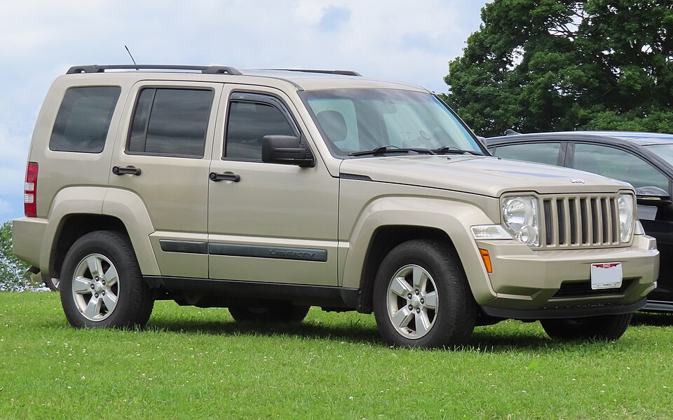 2010 Jeep Liberty Sport, front right, 06-07-2024