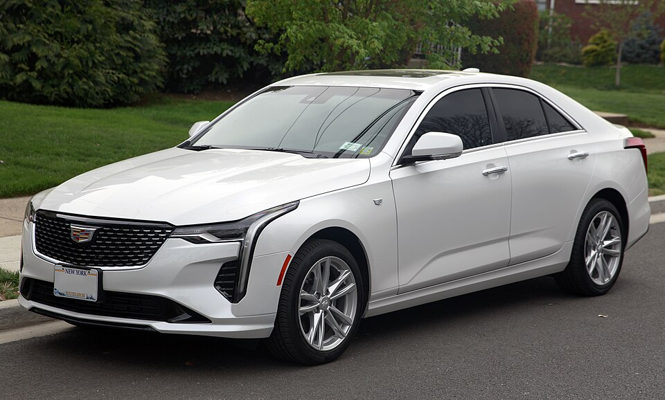 2023 Cadillac CT4 Luxury+ in Summit White, front left