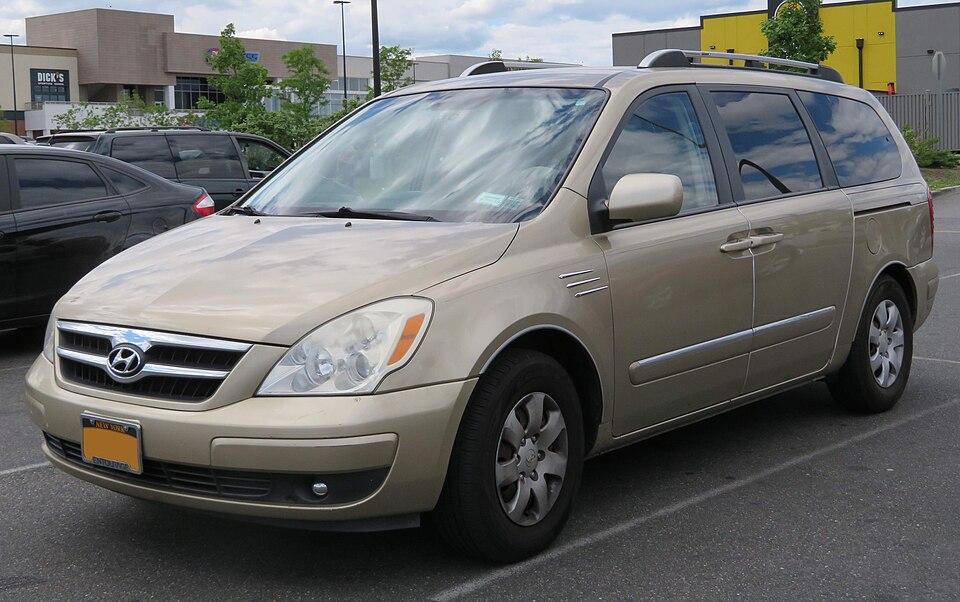 2007 Hyundai Entourage GLS 3.8L front 6.15.18