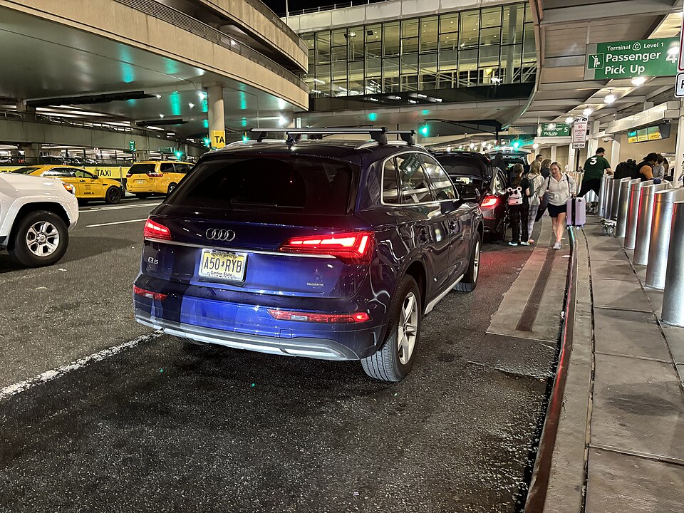 2023 Audi Q5 2.0T Premium quattro, 10-06-2024