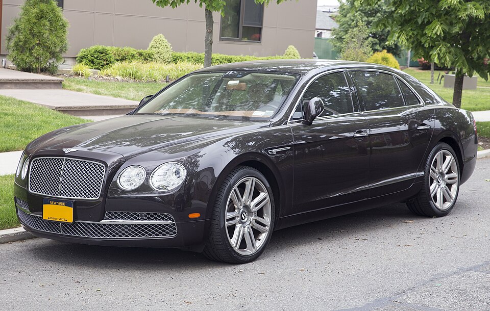 2016 Bentley Flying Spur W12 in Arabica Metallic, front left