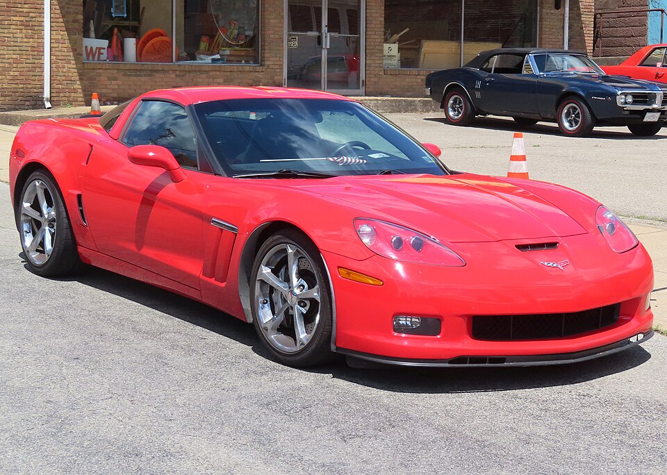 2011 Chevrolet Corvette Grand Sport coupe, front right, 06-13-2026