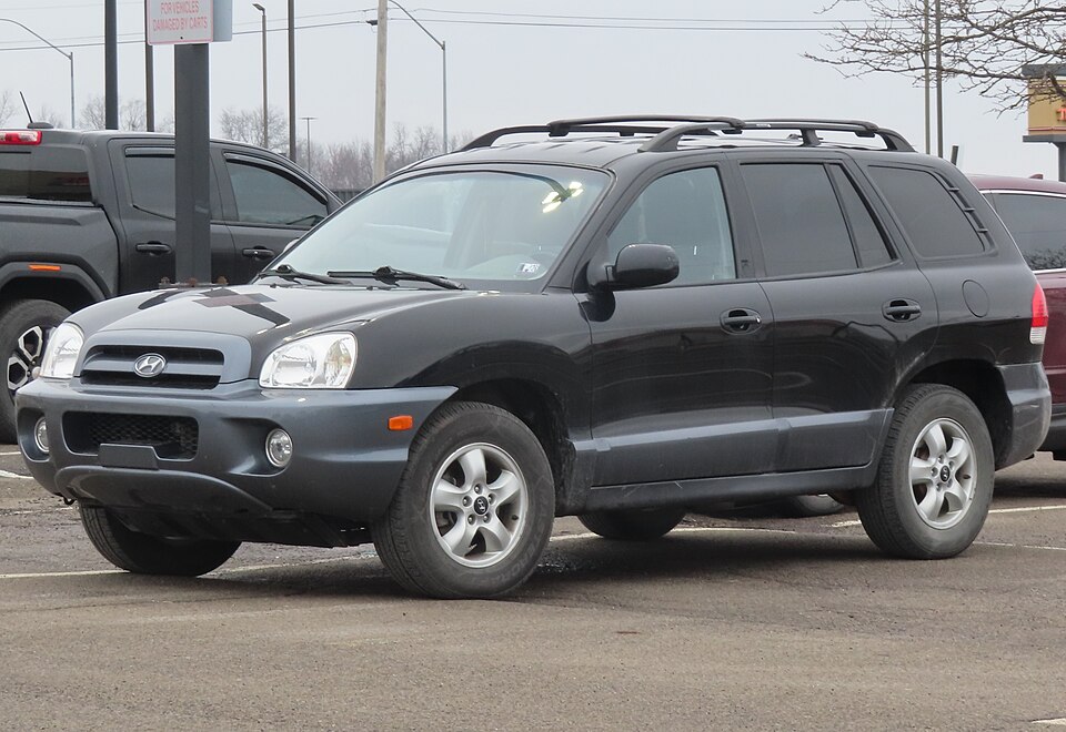 2005 Hyundai Santa Fe GLS, front left, 03-21-2026