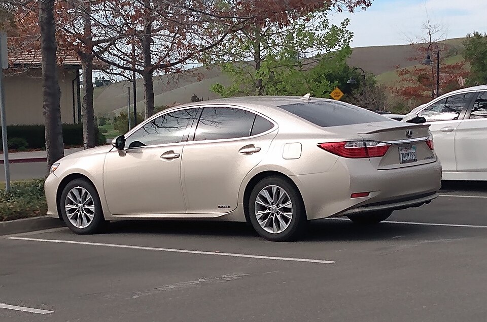 2013 Lexus ES 300h