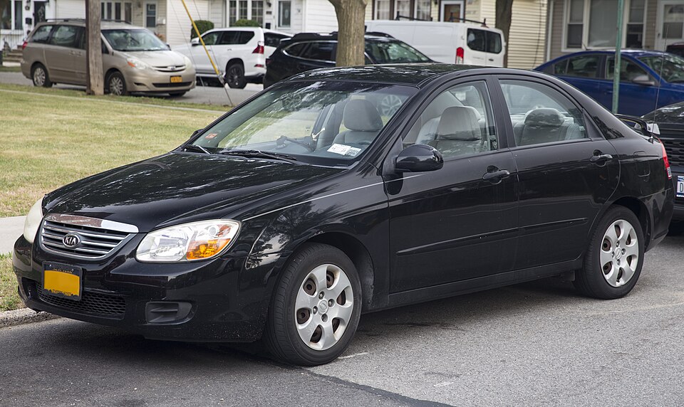 2008 Kia Spectra EX in Ebony Black, front left