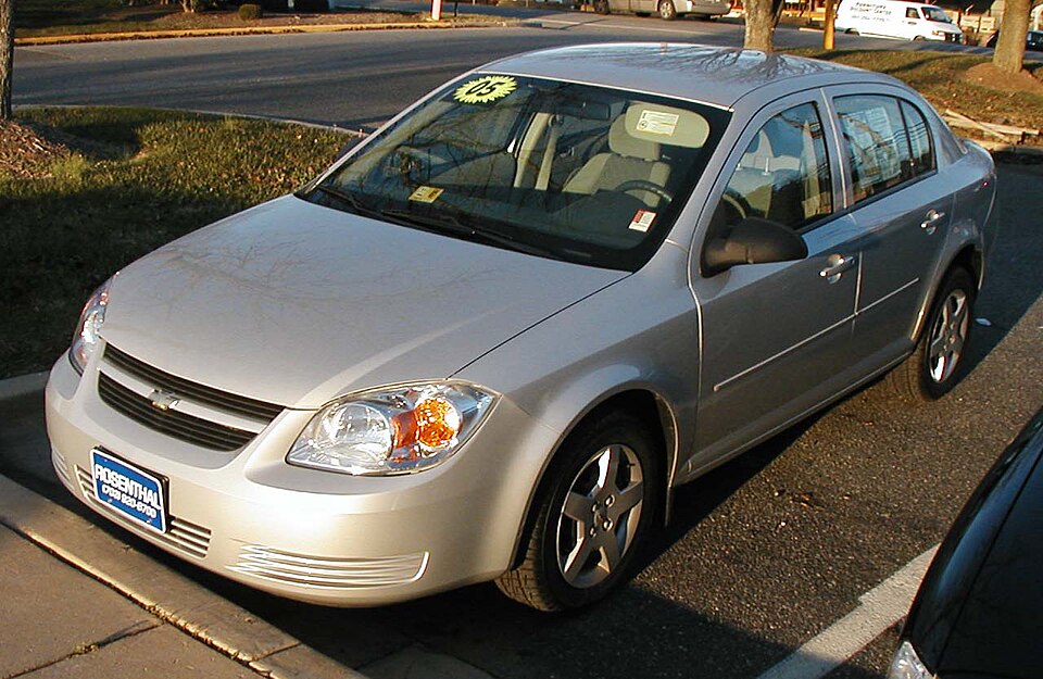 Chevrolet-Cobalt-LS-2