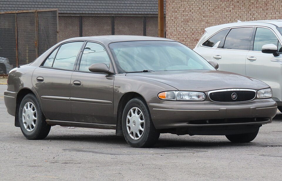 2003 Buick Century Custom, front right, 08-30-2026