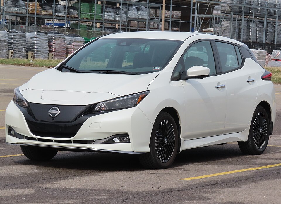 2024 Nissan Leaf SV PLUS, front left, 03-23-2025