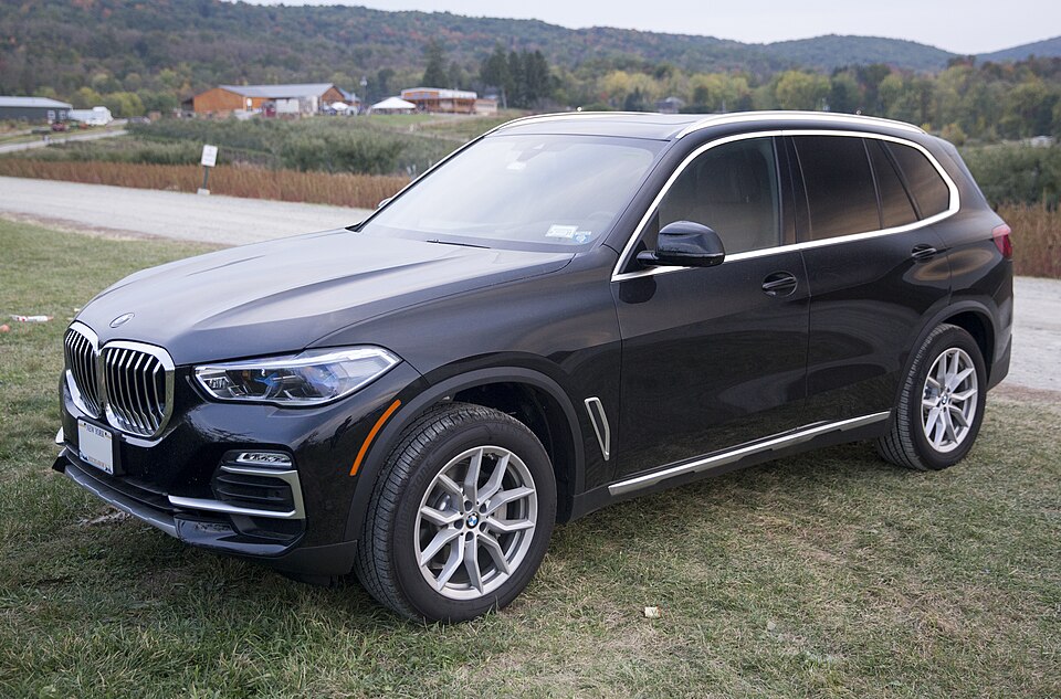 2020 BMW X5 xDrive 40i, front left