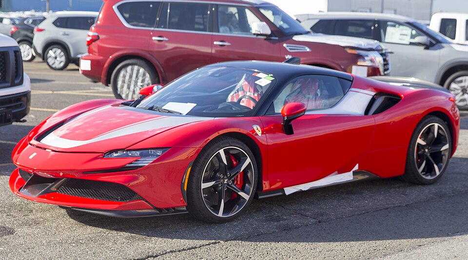 2022 Ferrari SF90 Stradale, red - front left