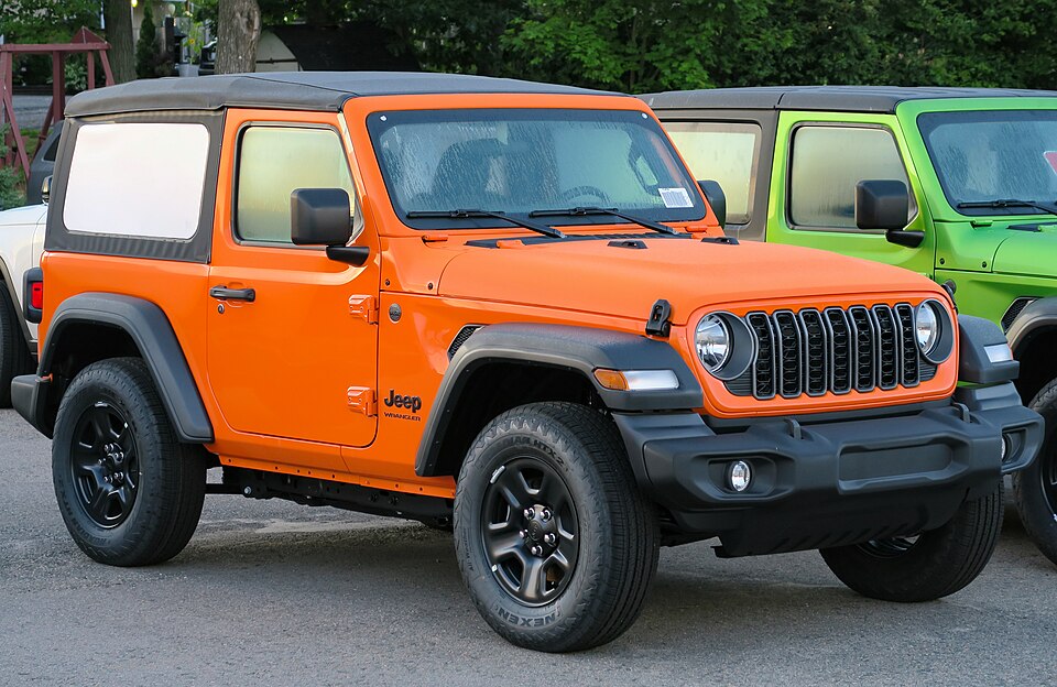 2025 Jeep Wrangler 2-Door Sport in Joose, front right, 2025-08-24