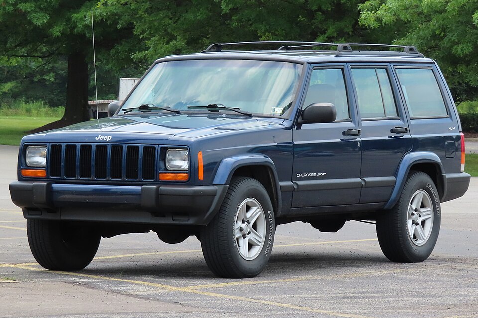 2000 Jeep Cherokee Sport 4x4, front left, 07-12-2023