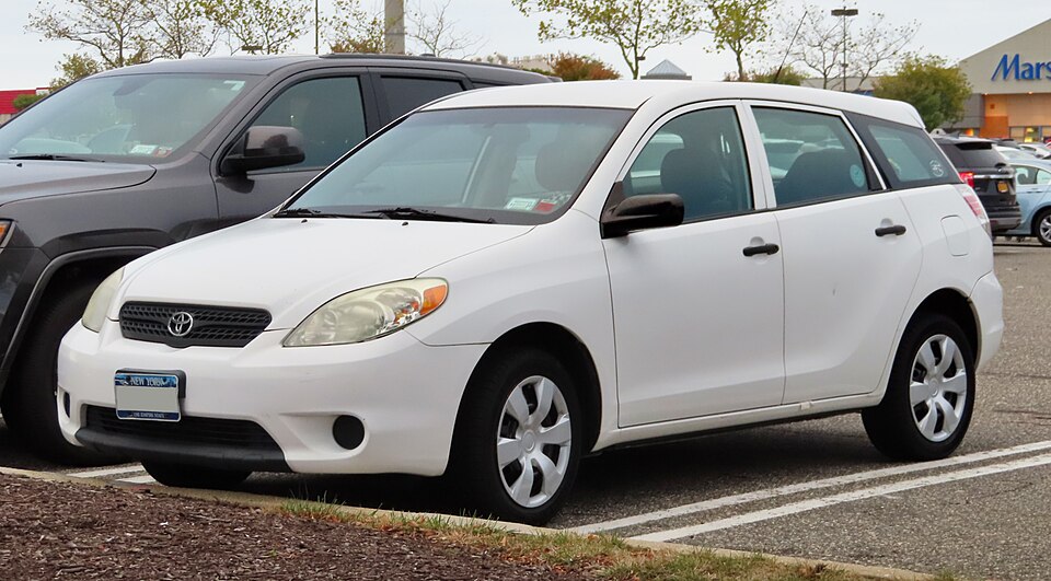 2006 Toyota Matrix 1.8L AWD, front 10.6.19