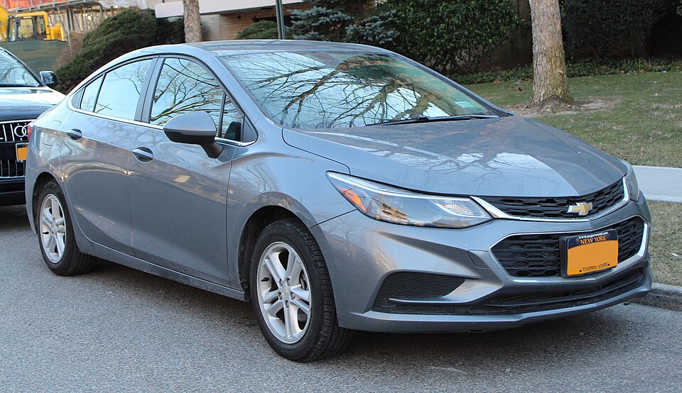 2018 Chevrolet Cruze LT 1.4L front 1.22.19