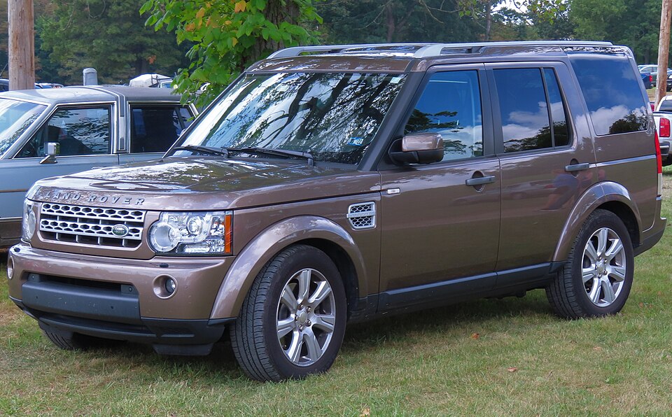 2013 Land Rover LR4 HSE LUX, front left, 08-07-2022