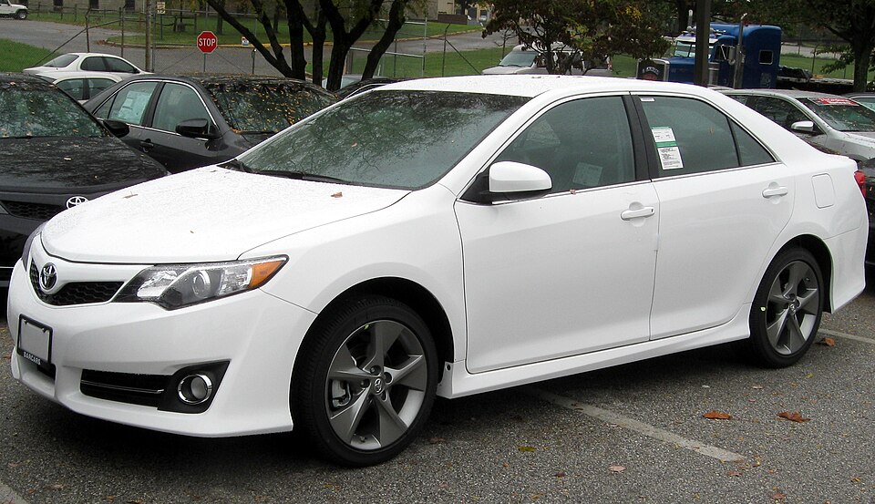 2012 Toyota Camry SE -- 10-19-2011