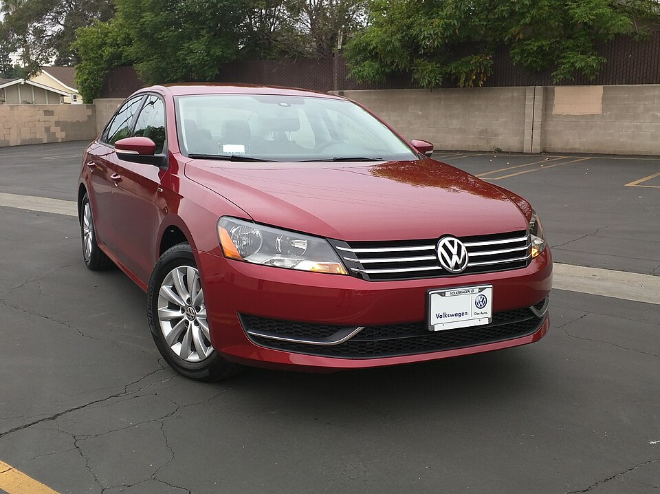 2015 Volkswagen Passat Wolfsburg sedan