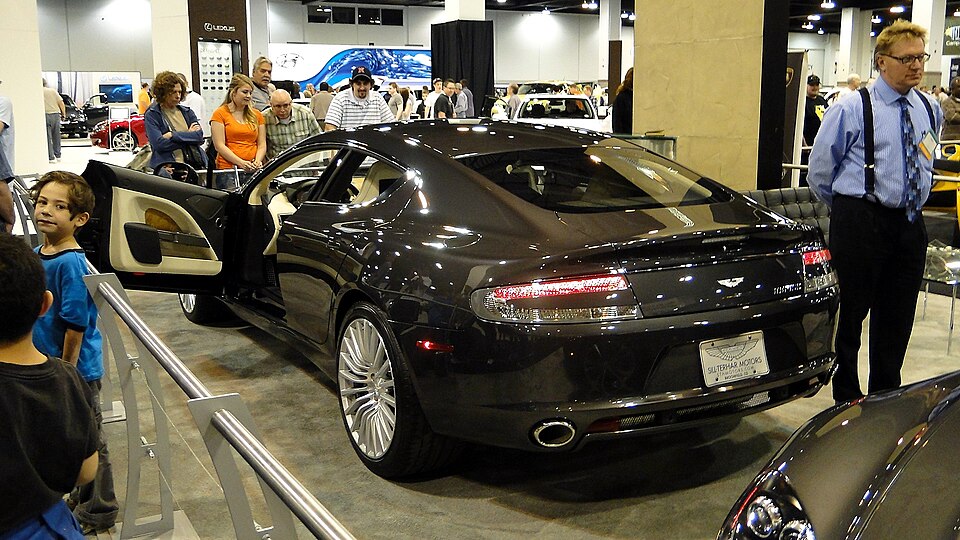 2011 Aston Martin Rapide (5583797632)