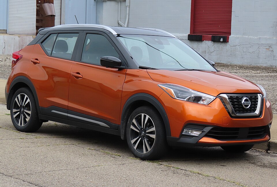 2020 Nissan Kicks SR, front right, 09-09-2023