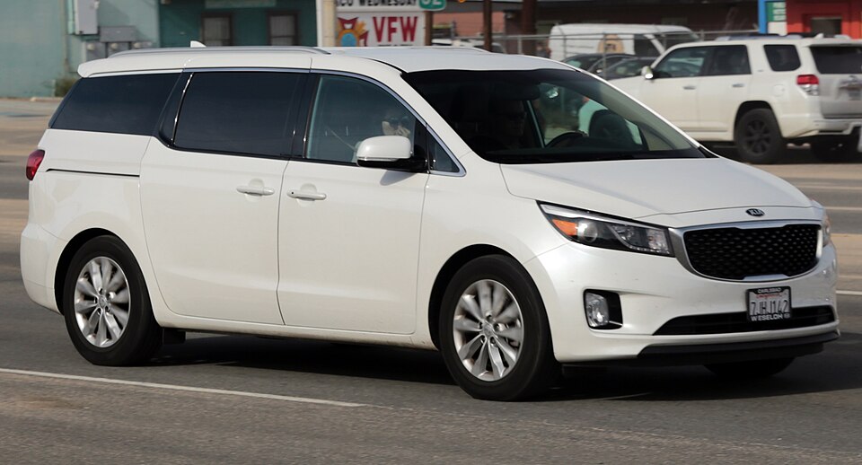 2016 Kia Sedona EX, California (front right)