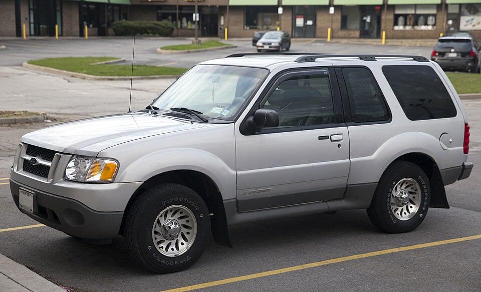 2001 Ford Explorer Sport in Silver Frost, front left