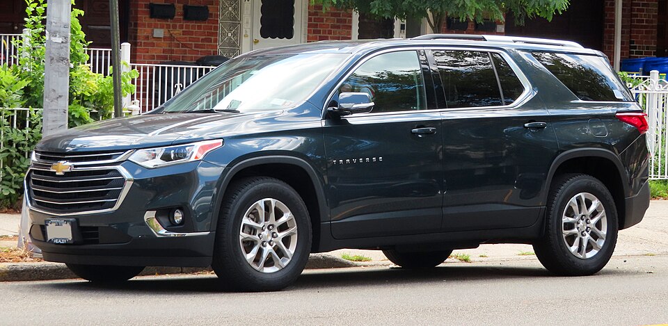 2018 Chevrolet Traverse LT, front 8.11.18