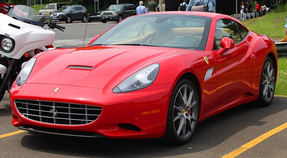 2013 Ferrari California 4.3L Hagerty parking lot 6.1.19
