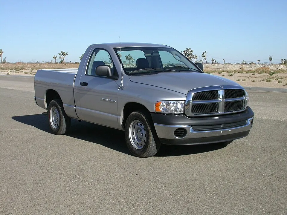 2005 Dodge RAM 1500 2-door pickup -- NHTSA 01, photographed in United States