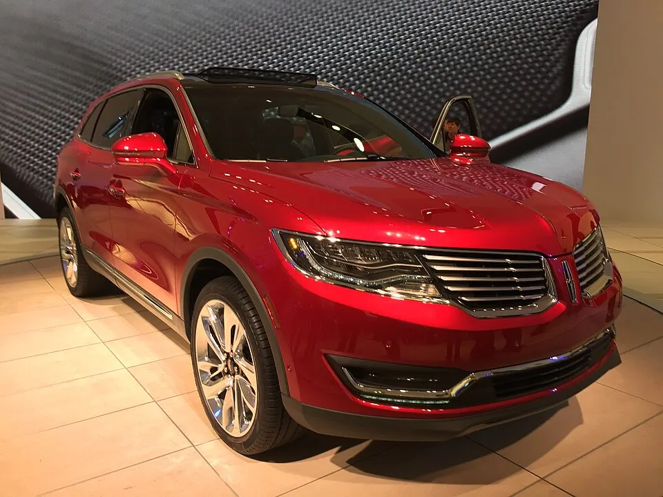 2016 Lincoln MKX, photographed in United States