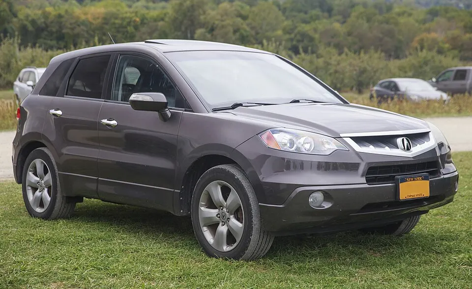 2009 Acura RDX in Polished Metal Metallic, front right, photographed in United States
