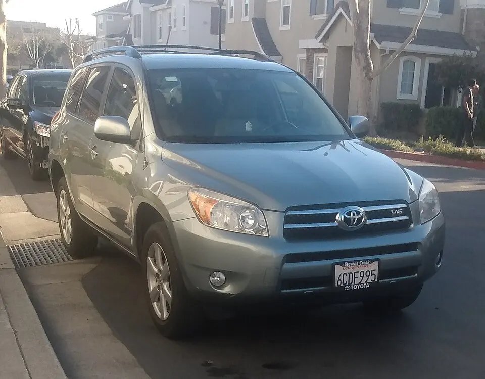 2007 Toyota RAV4 V6 AWD, photographed in United States